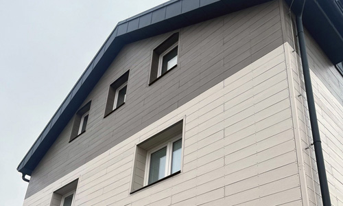 Bezúdržbová fasáda bez kompromisů: rekonstrukce domu v Řevnicích s obkladem HardiePlank®