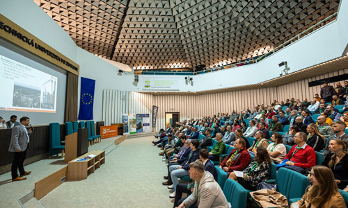 Den dřevostaveb 2025 ve Zvolenu byl mimořádně úspěšný a potvrdil rostoucí oblibu dřevostaveb na Slovensku